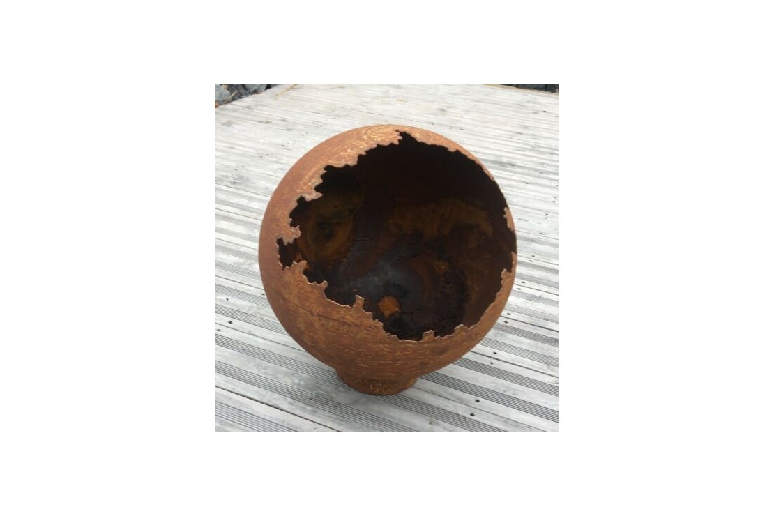 Sphère Acier Corten Ouverte Sur pied