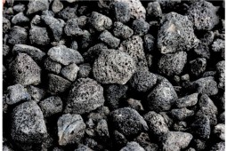 Pouzzolane noire en granulométrie 20/40 mm