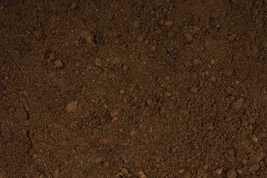 Terre végétale de qualité composée de 30% de compost.