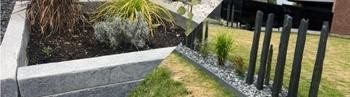 Bordure et piquet ardoise