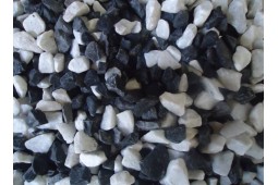graviers noirs et blancs pour allée décorative