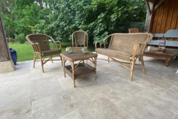 Opus Pierre Calcaire beige pour terrasse